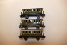 Märklin H0: 3x2.Kl. Personenwagen mit Plattformen