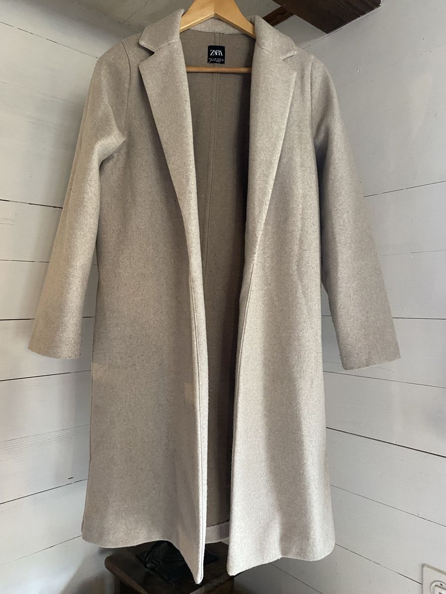 Zara Cappotti: Beige coat  – Usato da St-Cergue venduto da noabzz