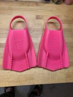 2 neue Schmimmflossen,pink EU 44-45