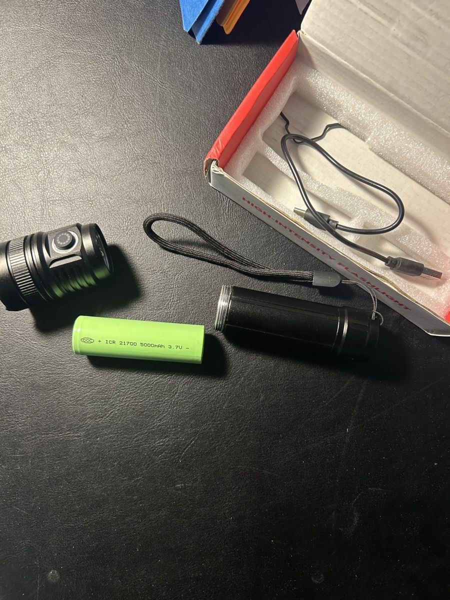 Lampen: Taschenlampe  – Neu und originalverpackt aus Tägerwilen von Jackswiss 3