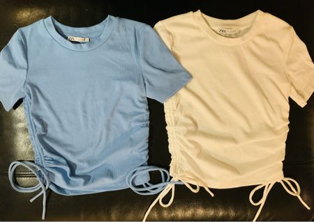 2x Zara T-Shirts Gr. S, Crop Top - weiss & blau - Ungetragen