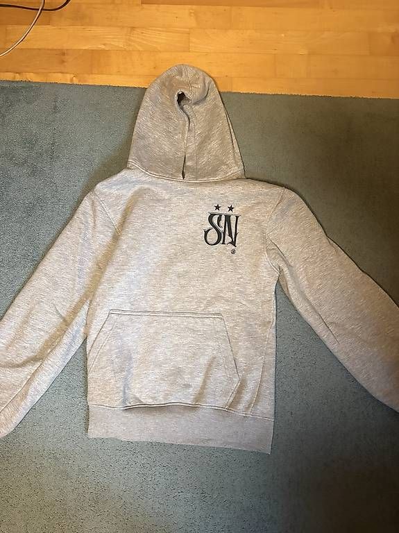 Pullover & Sweatshirts: .. – Gebraucht aus Bellmund von joe_7xqw 1