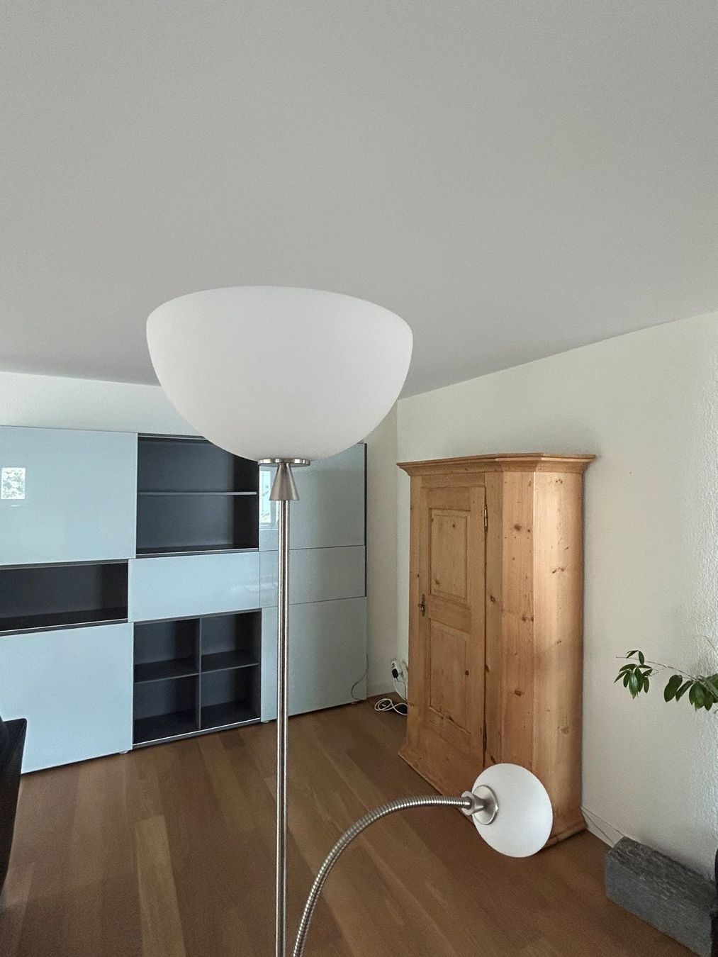 Lampade: Schöne Stehlampe – Usato da Seuzach venduto da Parasolmountain 4