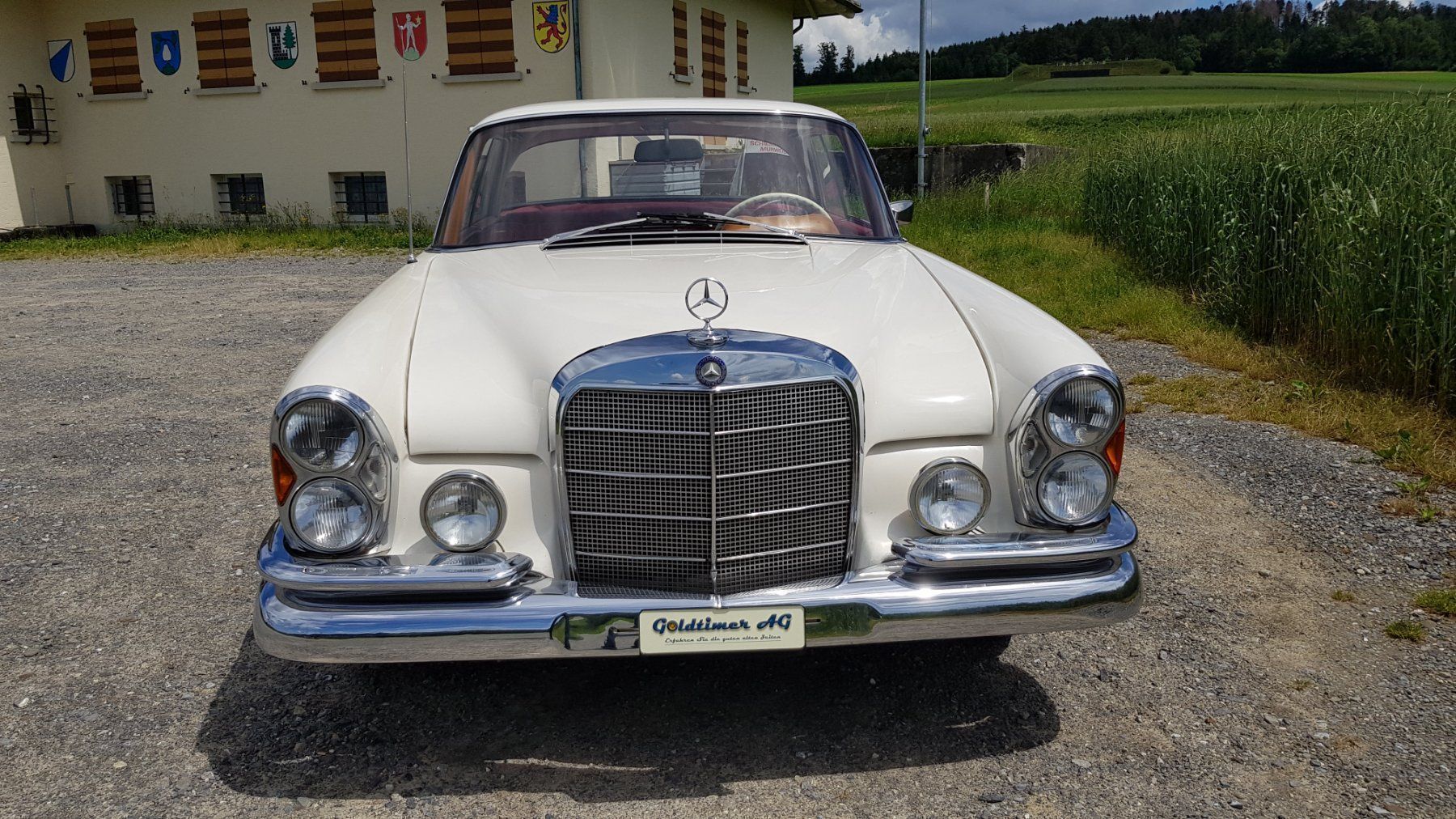 Mercedes-Benz Automobili: Mercedes 220 SE (W111) – Usato da Reinach AG venduto da Goldtimer 1