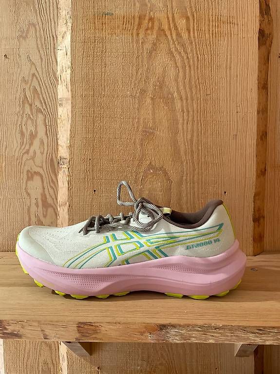 Scarpe da donna: Womens ASICS GT-2000 14 TR – Usato da Grindelwald venduto da Backdoor_Shop