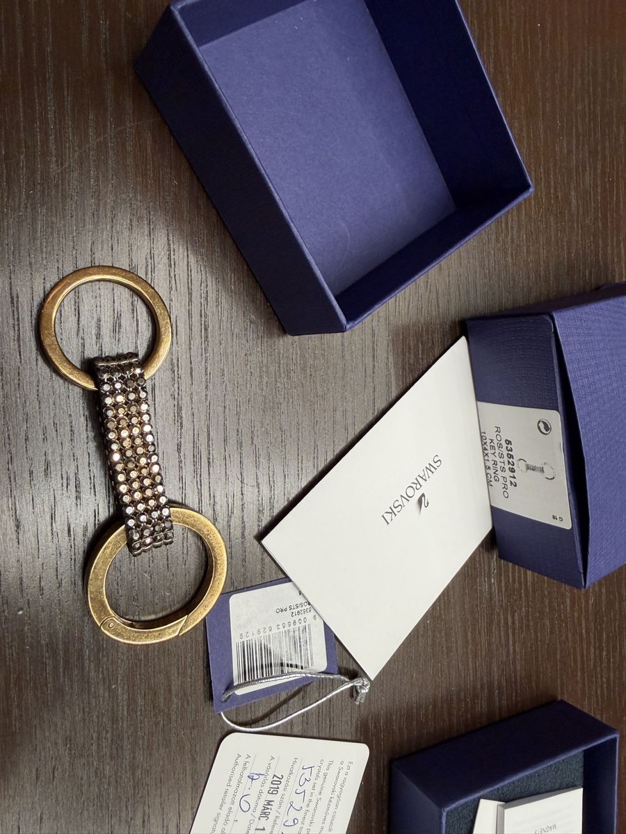 Swarovski Portachiavi: Swarovski Schlüsselanhänger – Usato da Schwyz venduto da ann_5w8m 4
