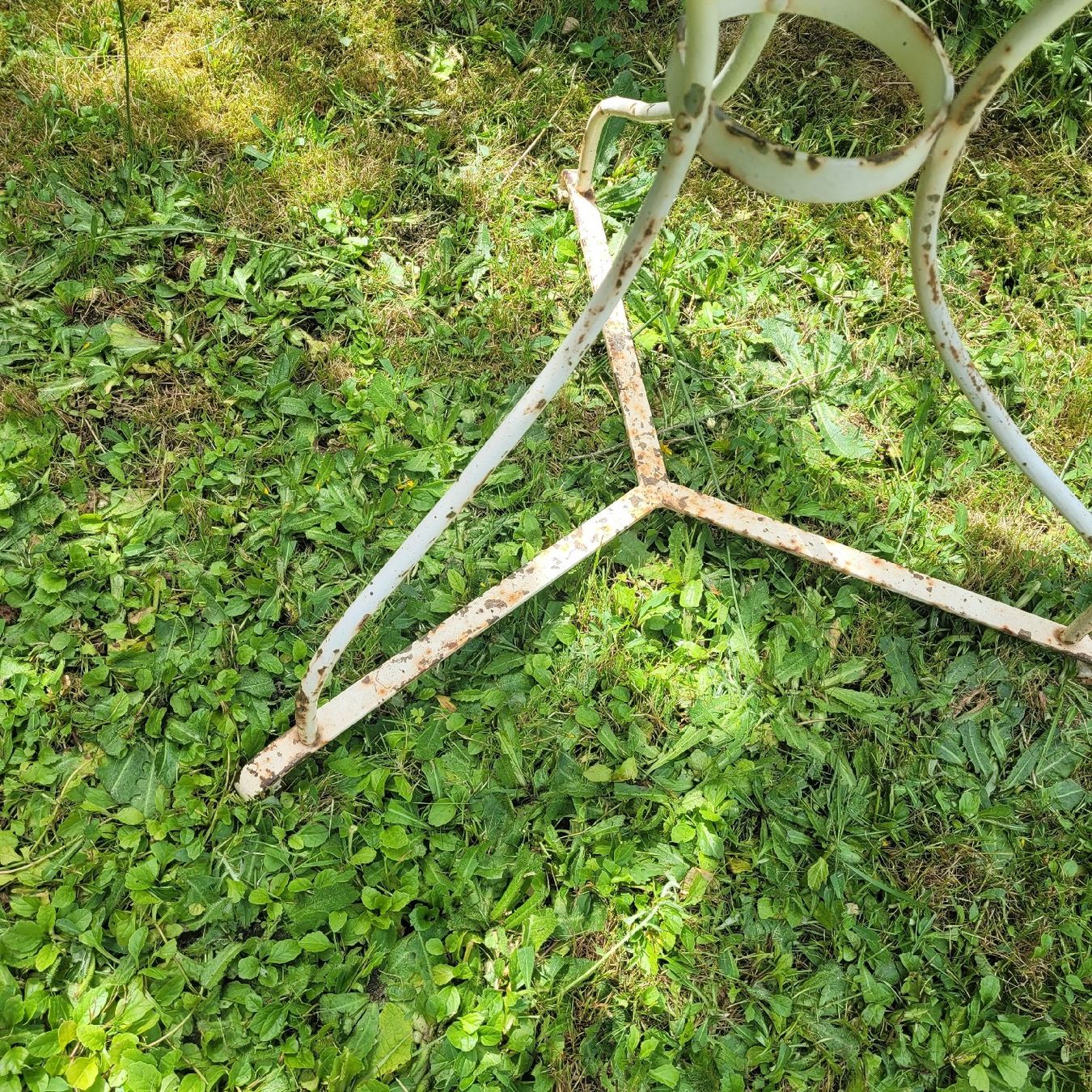 Tavoli: Antiker Gartentisch  – Usato da Schönenwerd venduto da rosamanda 2