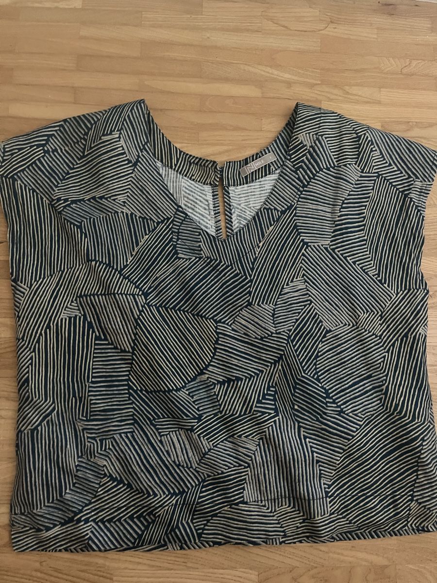 Nile Camicette: Nile Bluse Leinen neu! – Nuovo (secondo la descrizione) da St. Gallen venduto da elli18
