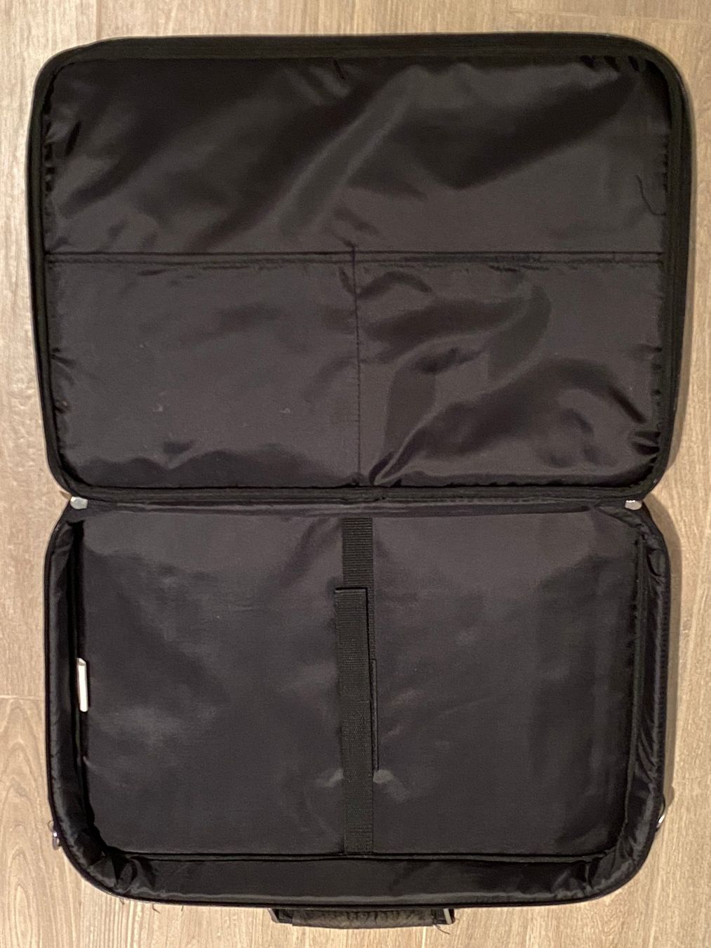 Borse: Laptop bag 17'' – Usato da Vogorno venduto da dlwlsns 1