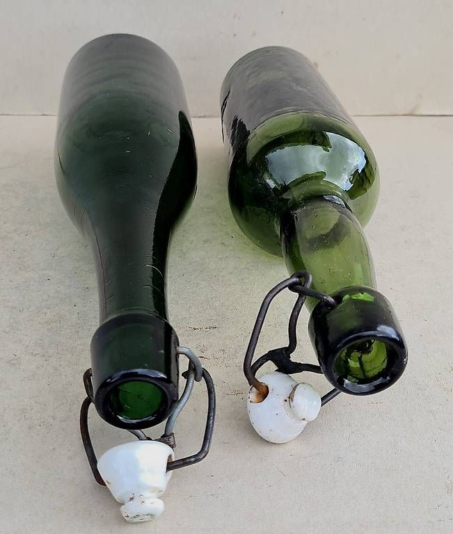 Haldengut Bicchieri, Caraffe & Bottiglie: Zwei schweizer Bierflaschen Haldengut Winterthur um 1900 – Usato da Frasnacht venduto da Carawill 4