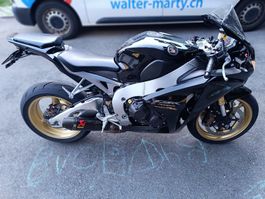 Honda CBR1000RR Fireblade schwarz Abs 7697 km sehr gepflegt