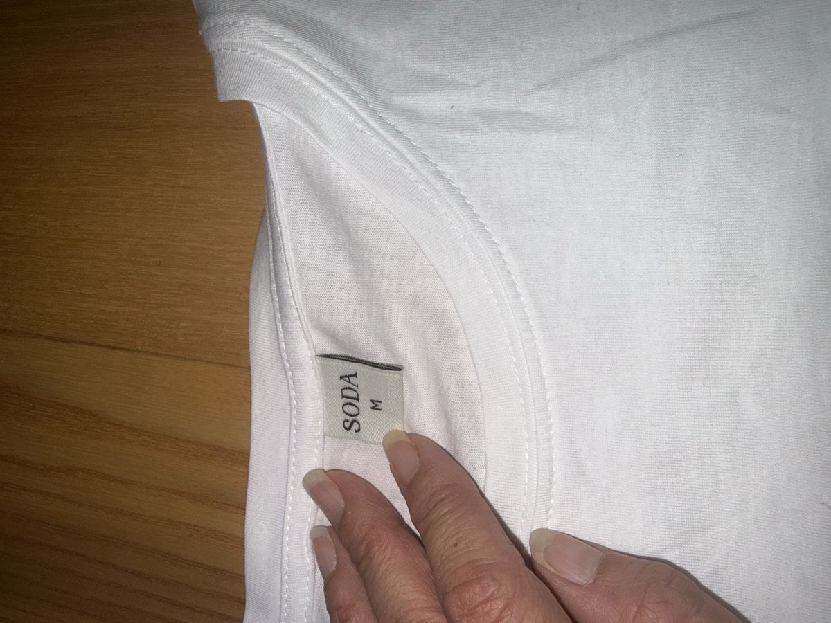 T-shirts: Tshirt – Neuf (Voir description) à Itingen par jessi811 2