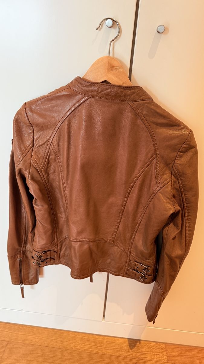 Giacche: Neue braune Lederjacke Grösse M – Usato da Muri AG venduto da Madoxx72 1