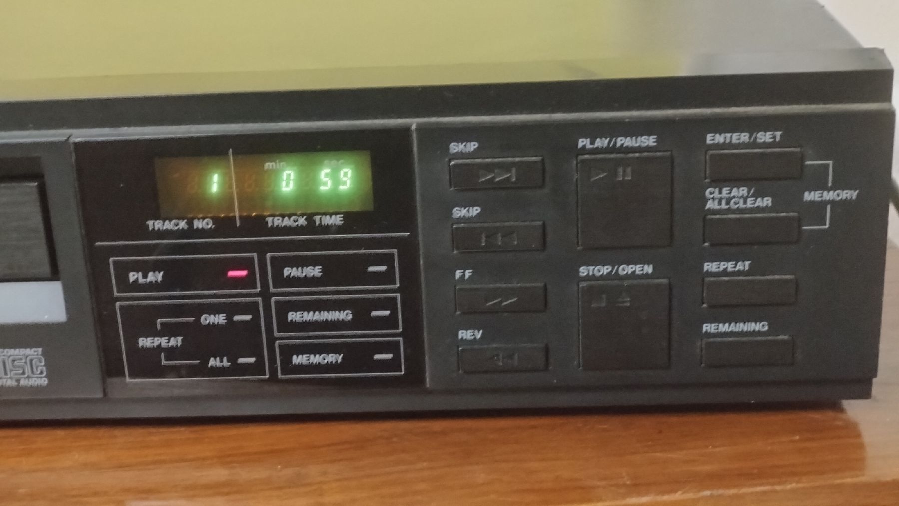 Sistemi audio & multimediali: Lecteur CD ADC modèle CD-100X Working  – Usato da Farvagny-le-Grand venduto da LaCaverne 2