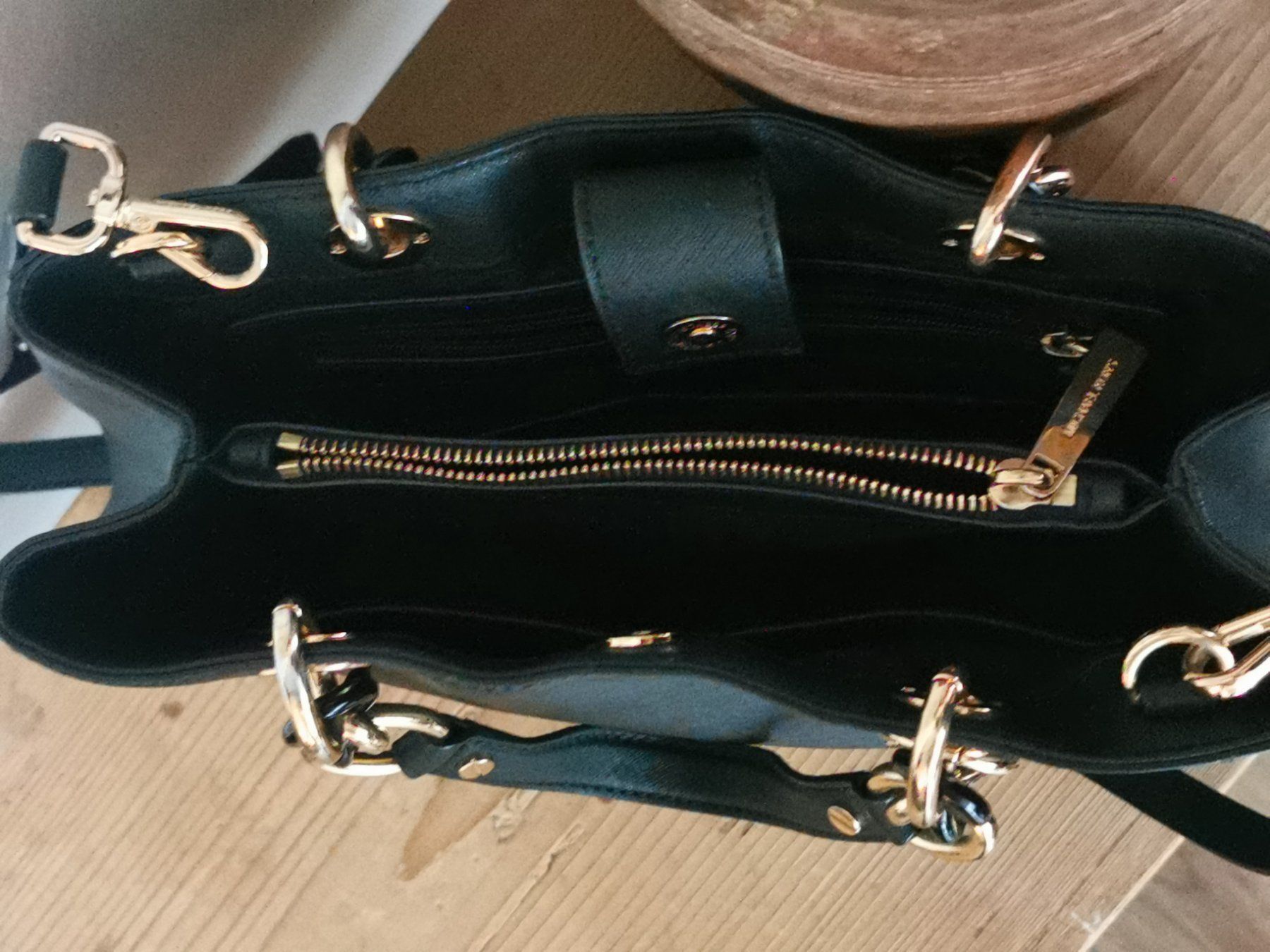 Michael Kors Borse da donna: Michael Kors elegante schwarze Tasche – Usato da gachnang venduto da tibus1 2