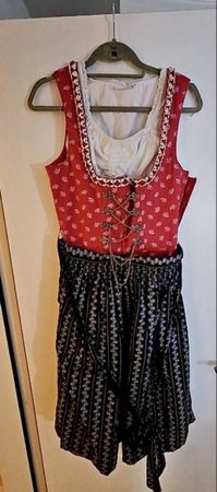 Dirndl CountryLine Gr. 38 inkl. ärmellose Bluse (36)