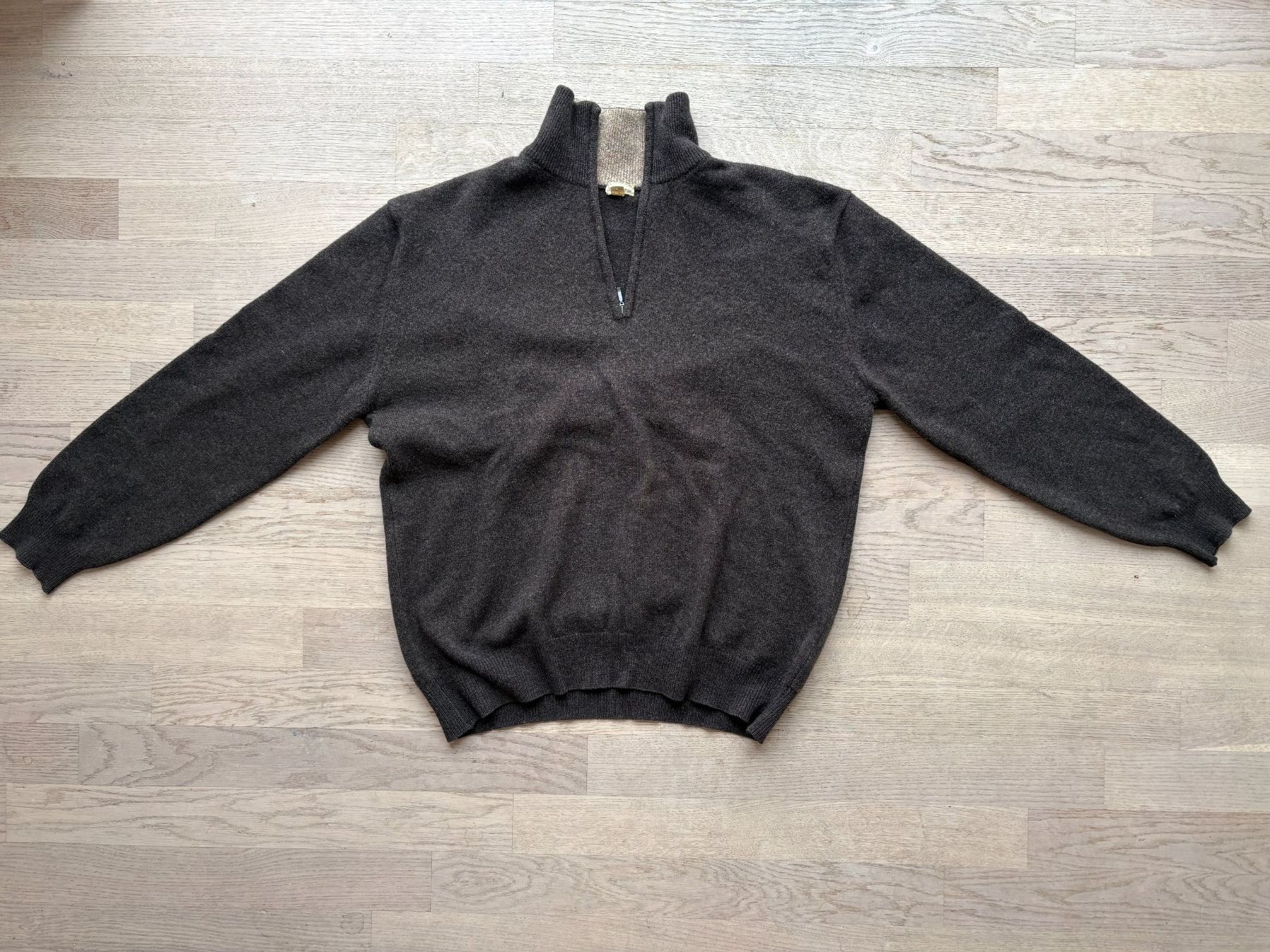 Hessnatur Pulls & Sweat-shirts: Hessnatur 100% Schurwolle Pullover – D'occasion à Elgg par Jo_Naj