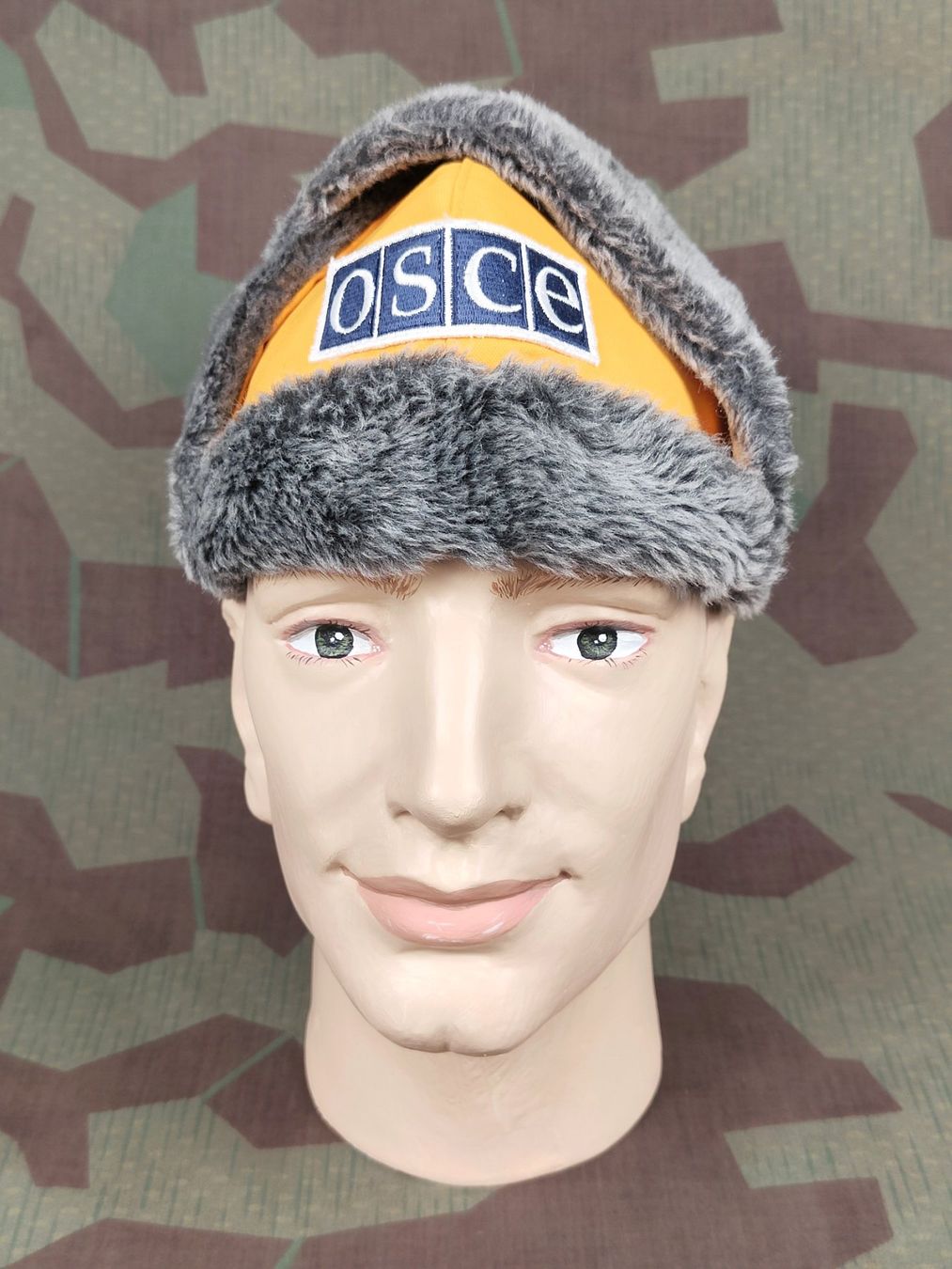 Schweizer Armee Uniformen: Winterdienst-Mütze OSCE, Grösse 56/57 – Gebraucht aus Bauma von SwissMilitaria 1