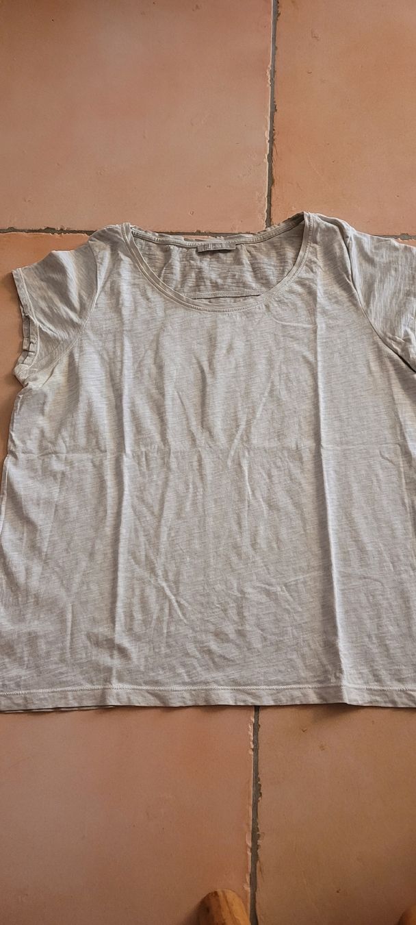 Nile T-shirt: T-shirt Nile L beige / sable – Nuovo (secondo la descrizione) da Echallens venduto da frimousse2008