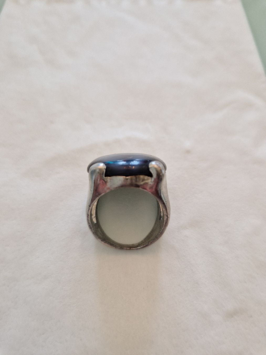 Anelli: Vintage Ring mit schwarzem Stein – Usato da Jona venduto da HappyHappyHappyHappy 1