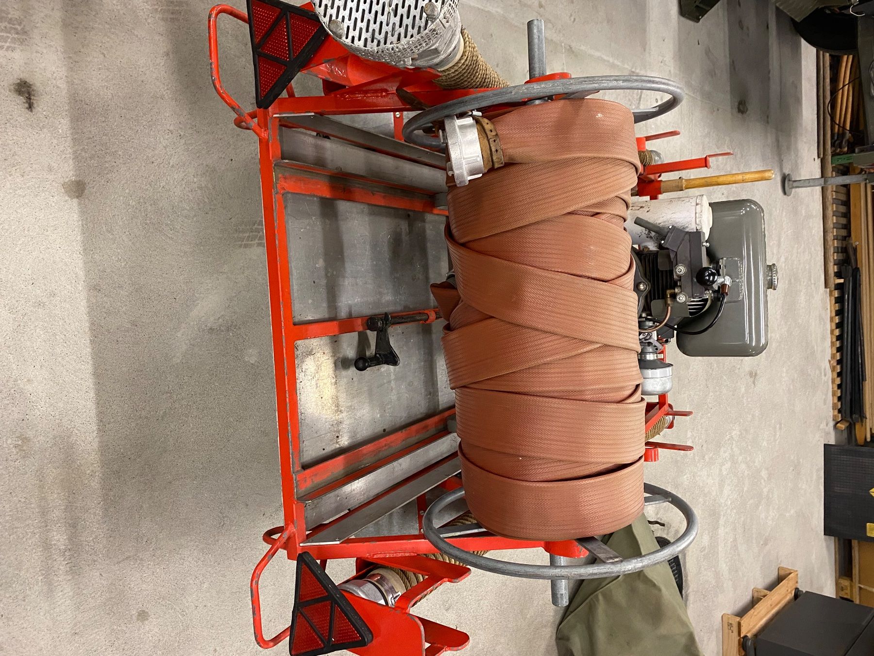 Pumpen & Teile: Motorspritze Typ1 mit Wagen – Gebraucht aus Uettligen von  1