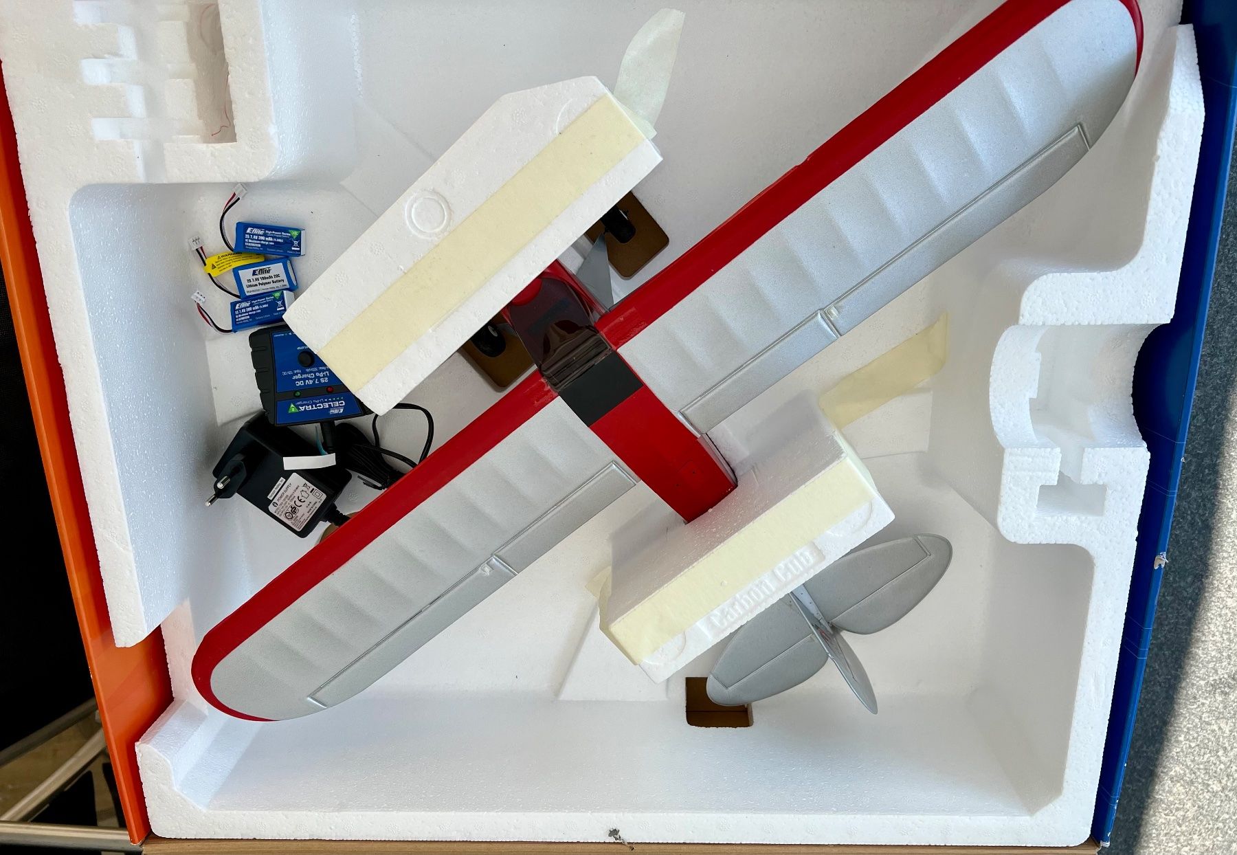 E-Flite RC Modellbau: E-Flite UMX Carbon Cub SS – Neu und originalverpackt aus Spiez von  4