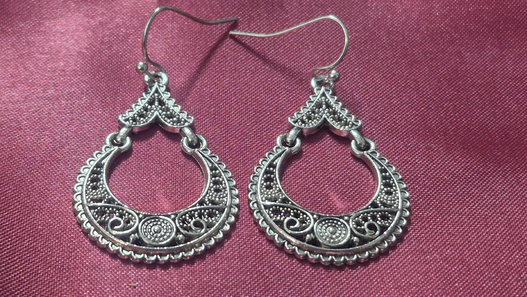 Boucles d'oreille: Orecchini pendenti decorati stile etnico argento – Neuf (Voir description) à Giubiasco par Stefaniav