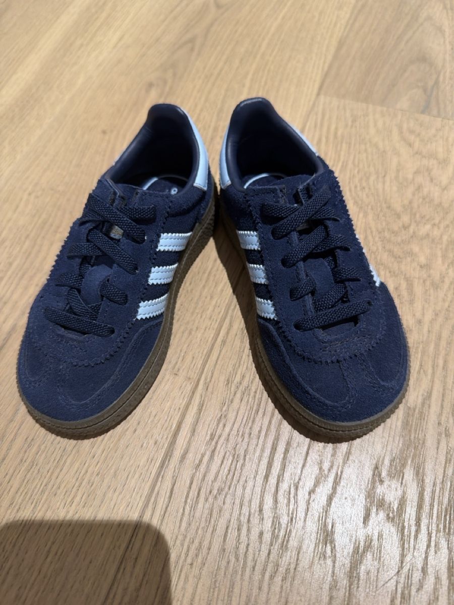 Schuhe für Jungen: Adidas Spezial Grösse 24 – Gebraucht aus Adlikon b. Regensdorf von samime01 1