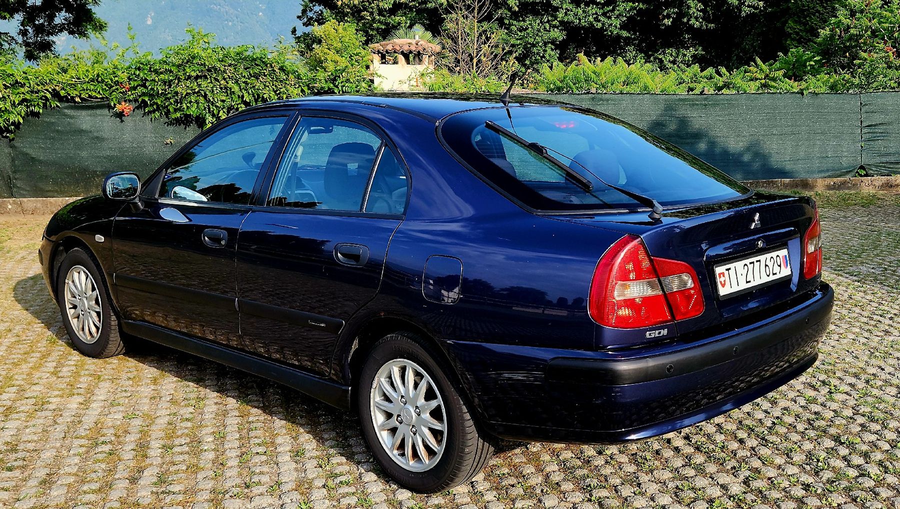 Mitsubishi Automobili: Mitsubishi Carisma 1.8 GDI – Usato da Montagnola venduto da andriydessi 2