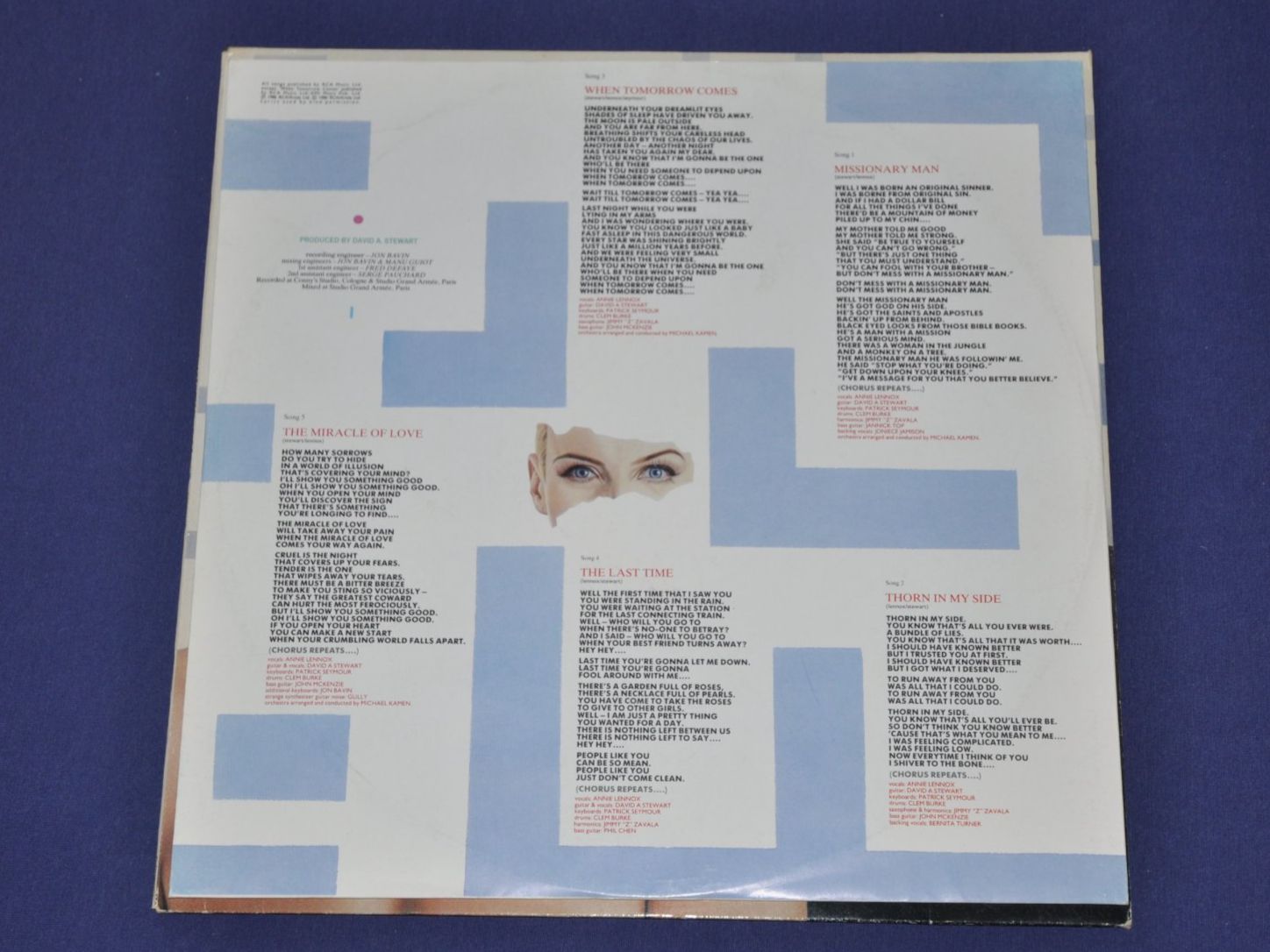 Vinyles: LP Eurythmics - Revenge – D'occasion à Boll par Theodora15 2