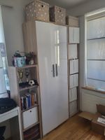 Zu verkaufen: Schrank in Weiss Hochglanz und Eichenfurnier. 