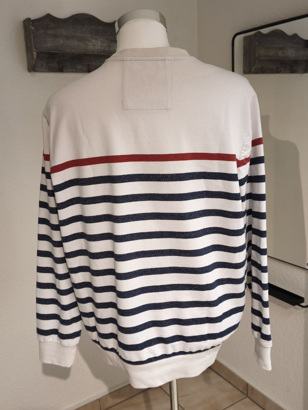 Brax Pulls & Sweat-shirts: Herren Pullover gestreift Grösse 2XL weiss/blau/rot – D'occasion à Emmetten par SecondhandSiska 2
