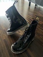 Dr. Martens Lack Optik Stiefel, Schwarz, Grösse 39