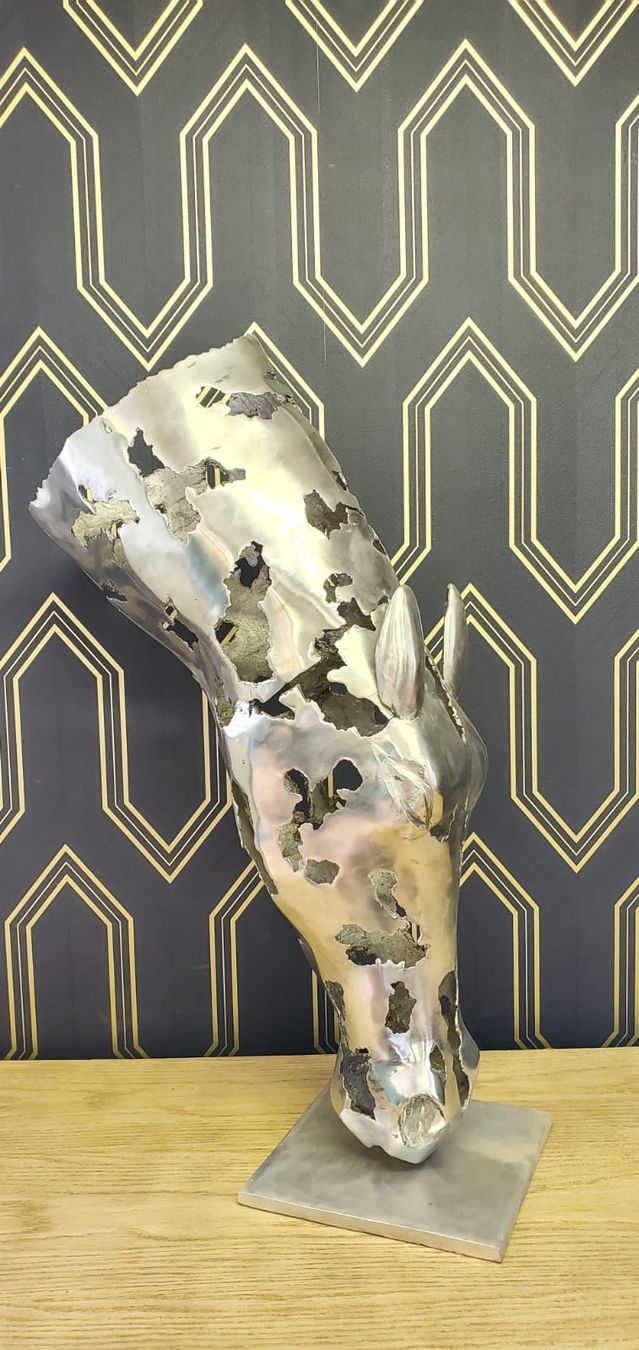 Skulpturen & Statuen: Pferdekopf Skulptur aus recyceltem Aluminium – Gebraucht aus Ottikon von san_w99n 2