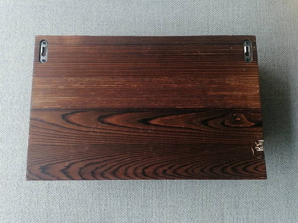 Articoli in legno: Schlüsselbrett aus Holz ca. 27x40cm – Usato da Nänikon venduto da Manta87 1