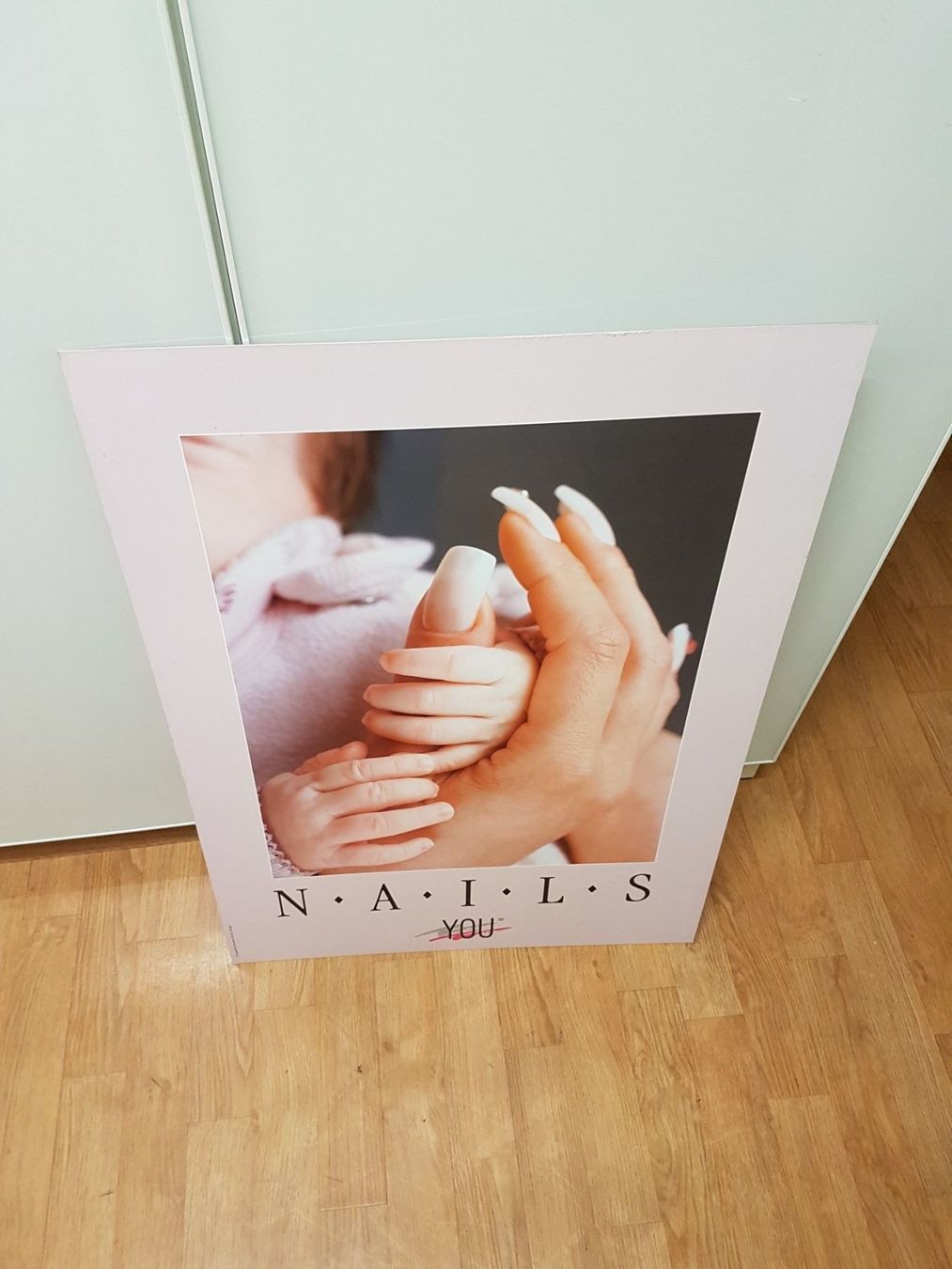 Foto & Immagini: Nail - Poster von You – Usato da Dübendorf venduto da Senita3