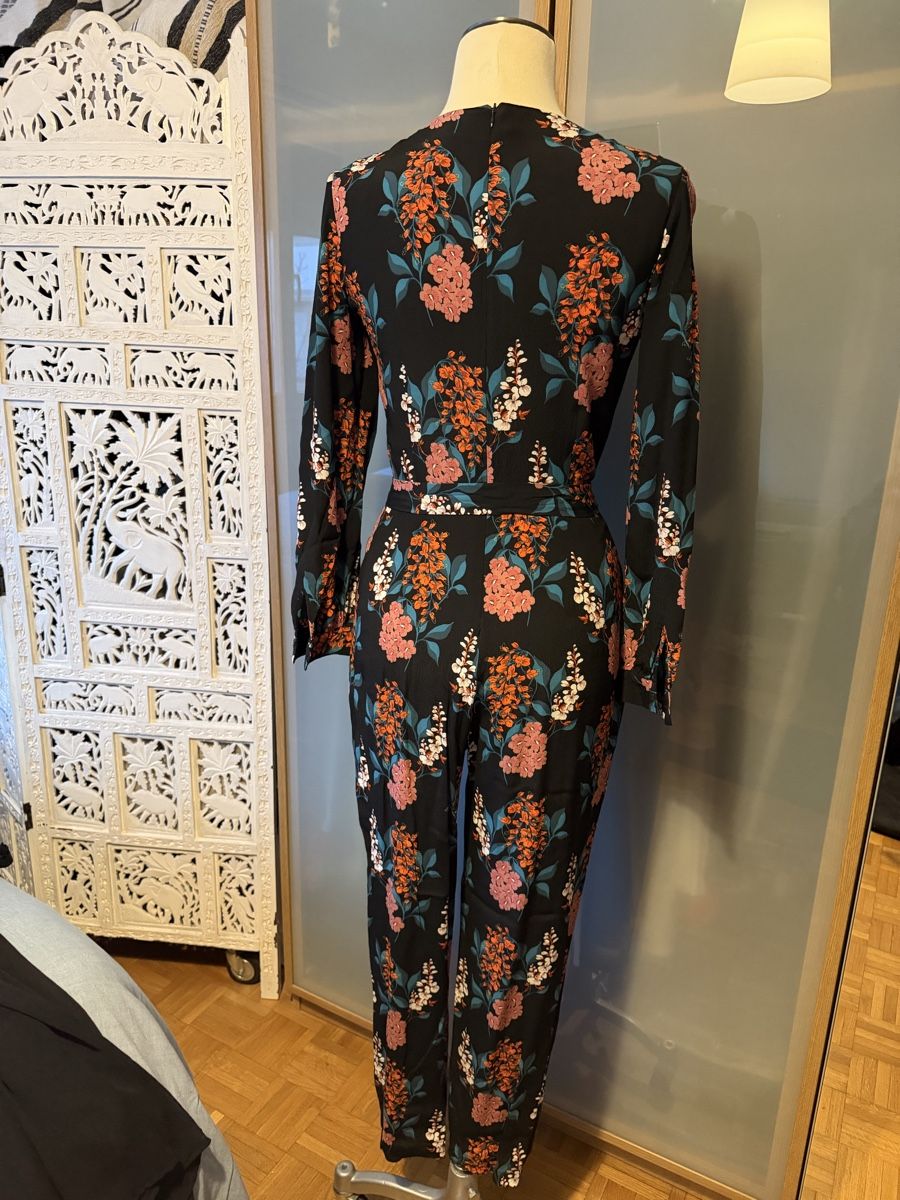 Massimo Dutti Jumpsuits: Combinaison Massimo Dutti taille 38 – Gebraucht aus lausanne von annec777 3