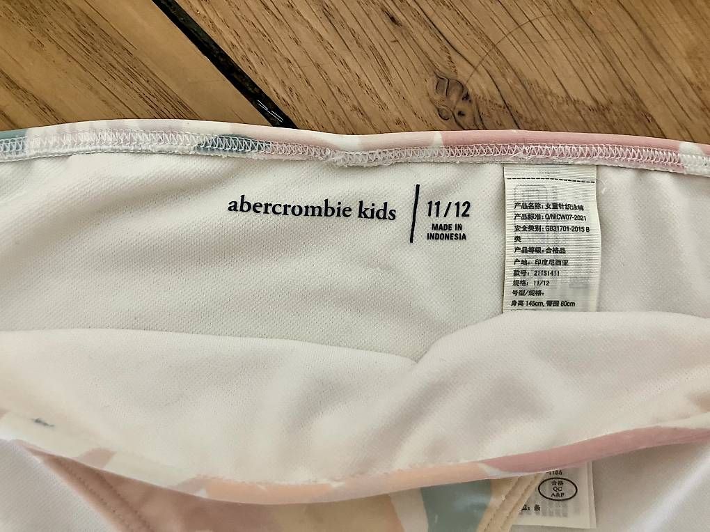 Badekleider & Bikinis: Bikini 146/152 – Gebraucht aus Zürich von apfel018 2