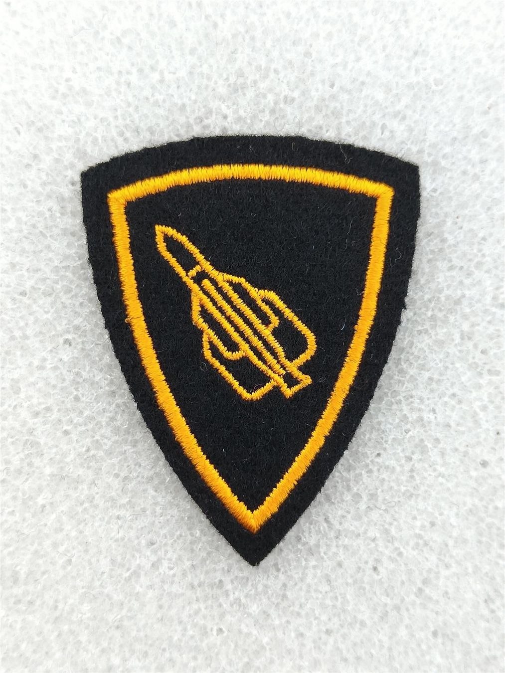 Placchette & Badge: Abzeichen Lenkwaffenschütze Ord. 1995 V2 – Usato da Bauma venduto da SwissMilitaria