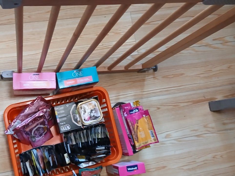 Futter: Katzentüre + Futter – Gebraucht aus Wiedlisbach von Hobby2 7
