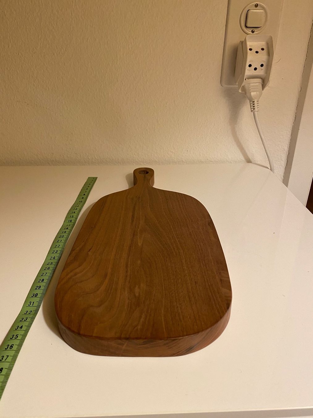 Articoli in legno: Schneidebrettchen Baumnussholz – Nuovo (secondo la descrizione) da Zürich venduto da Smilejocker 1