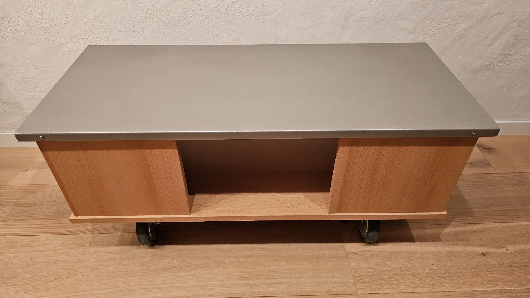 Mobili TV: TV/Audio Möbel auf Räder – Usato da Niederhasli venduto da Garjulia 3