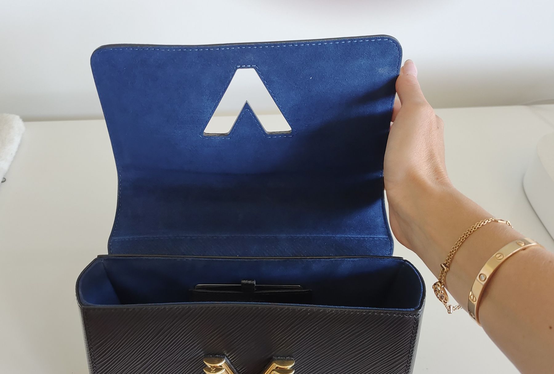 Louis Vuitton Borse da donna: Louis Vuitton Twist MM – Usato da Meilen venduto da Aphrodite87 7
