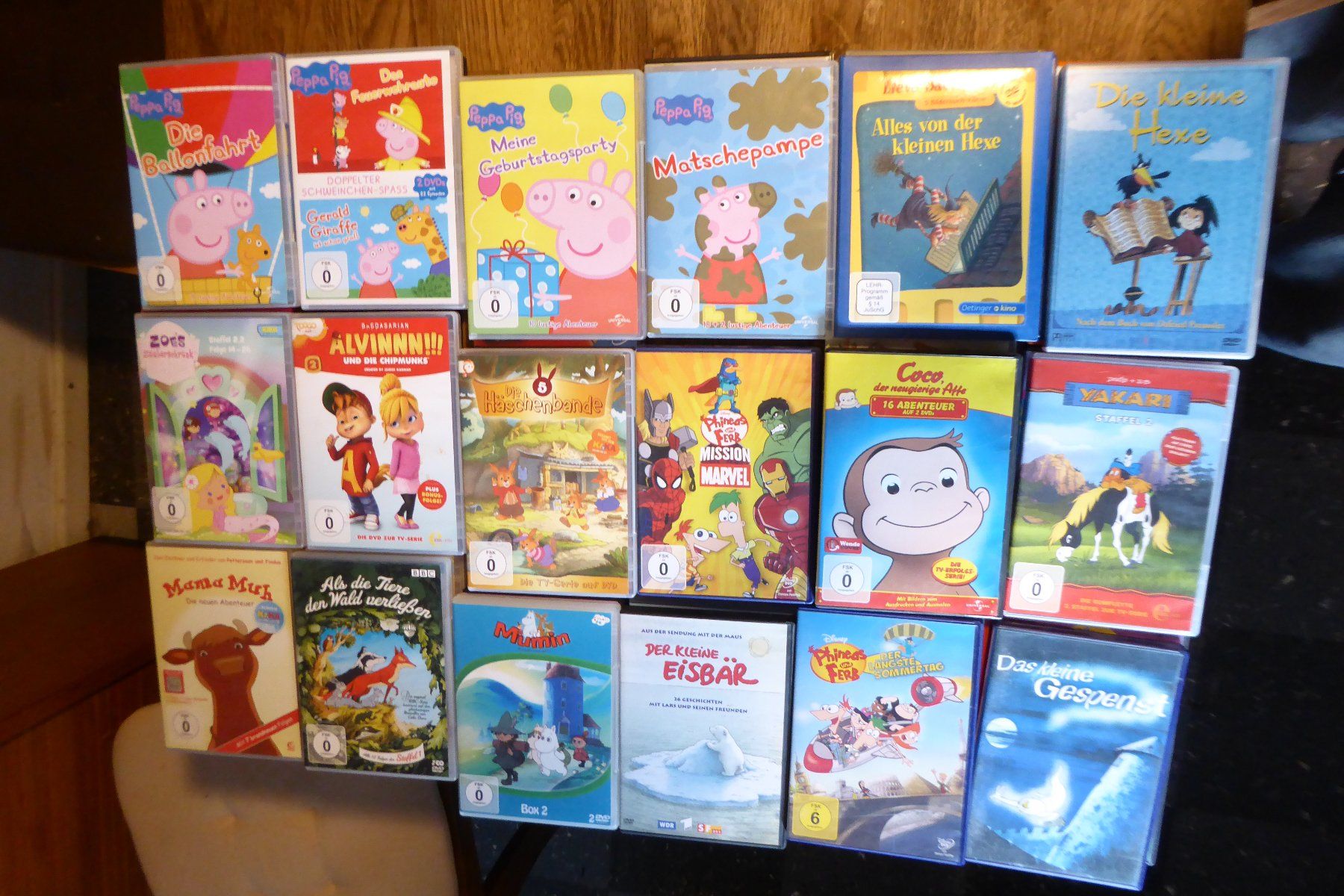 Tutti i DVDs: Riesiges DVD Paket Kinder Serien Animation – Usato da Allschwil venduto da Summelsarium 6