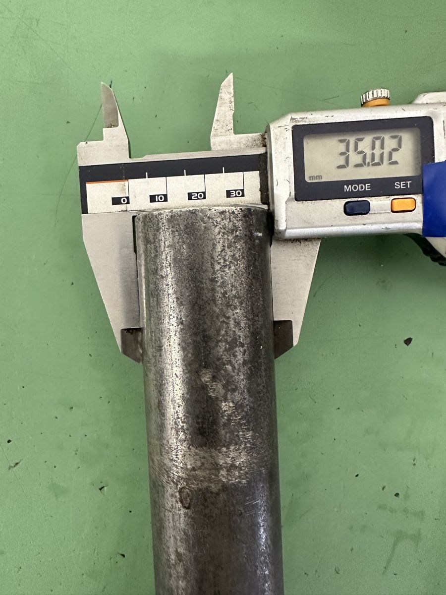 Tutti gli attrezzi: Bohrwerkzeughalter. – Usato da Aarberg venduto da SNMachines 3