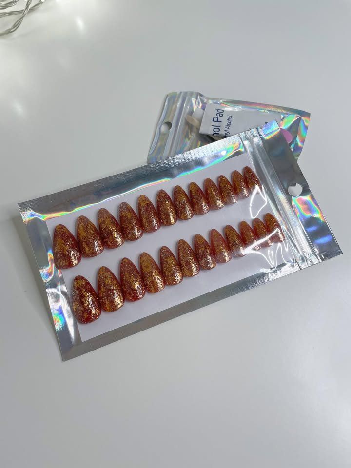 Ongles artificiels: Press on nails – Neuf avec emballage d'origine à Wil SG par ale_x2zk 1