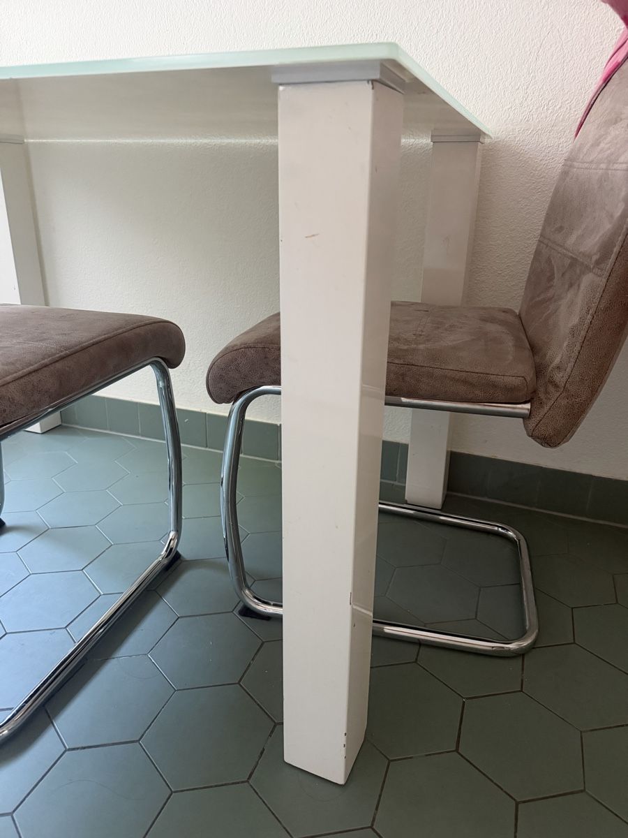 Tische: Tisch – Gebraucht aus Auw von rosee_ 3