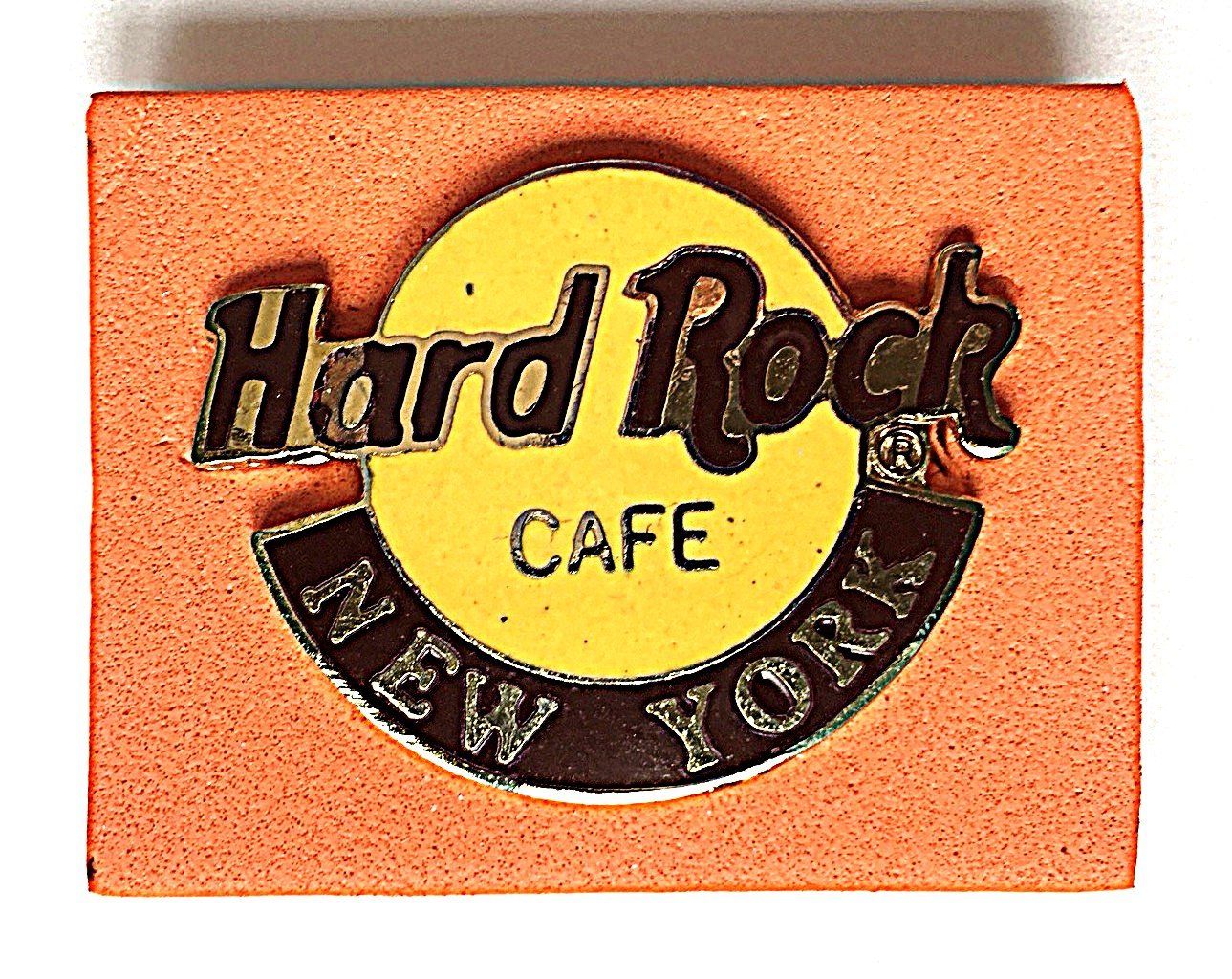 Placchette & Badge: 1 Pin Hard Rock Café,  NEW YORK – Usato da Oberaach venduto da feggi