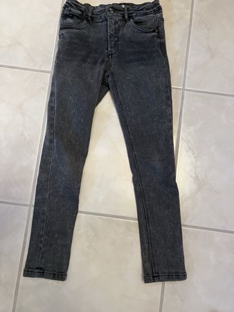 Jeans Gr. 140
