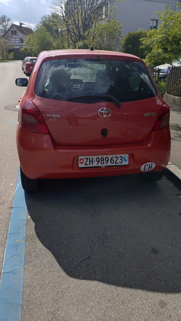 Toyota Autos: Toyota Yaris 1.3 – D'occasion à Winterthur par Floecke 2